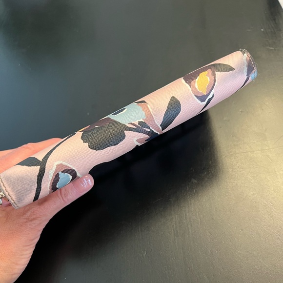 Kate Spade Wallet - Picture 4 of 5